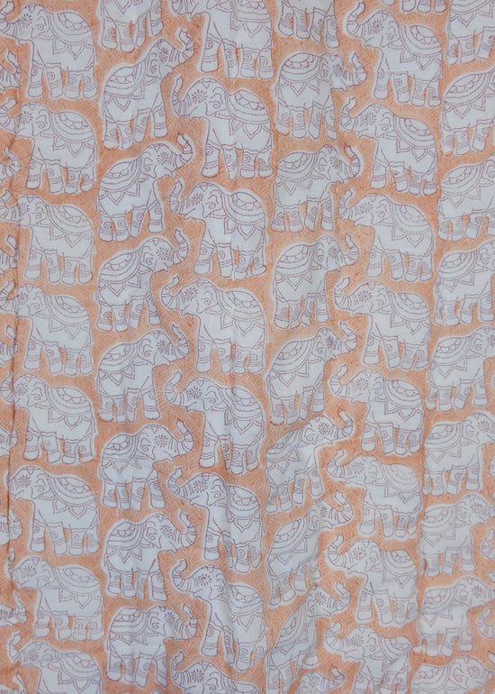 Peach Elephant Toddler / Single Quilt